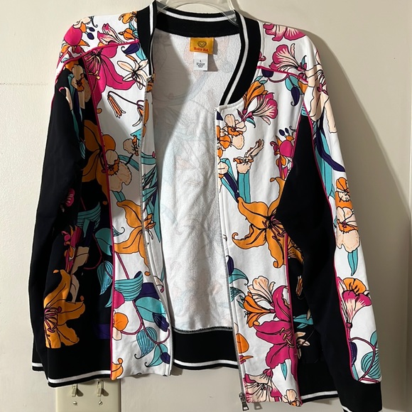 Ruby Rd. Tops - Womens zip up jacket